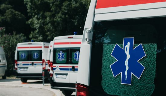灌南救护车转运病人过路高速收费吗？